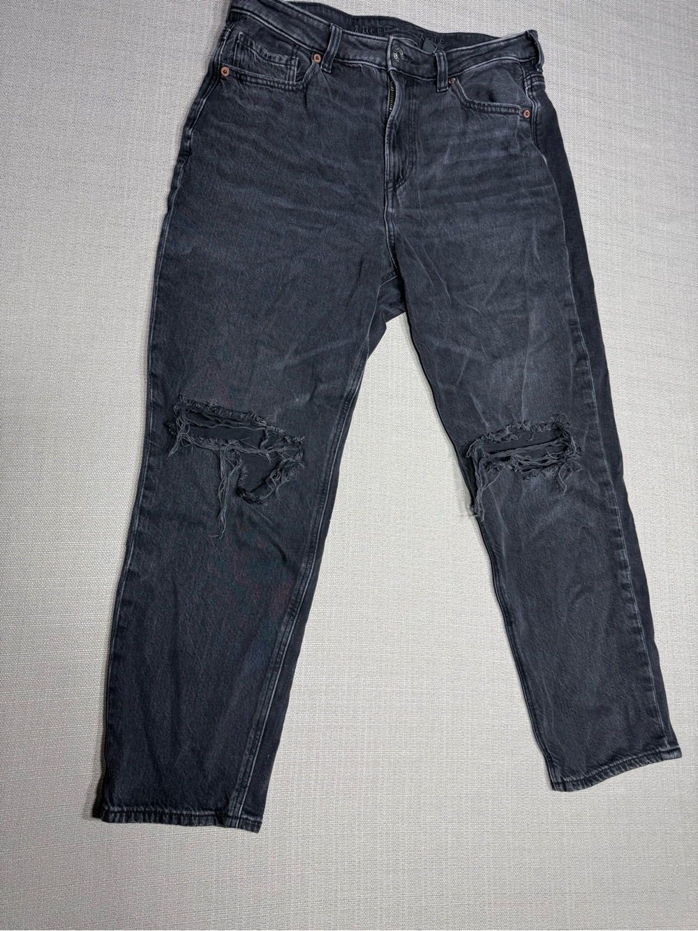 American Eagle Outfitters Women’s Distressed Black Relaxed Jeans